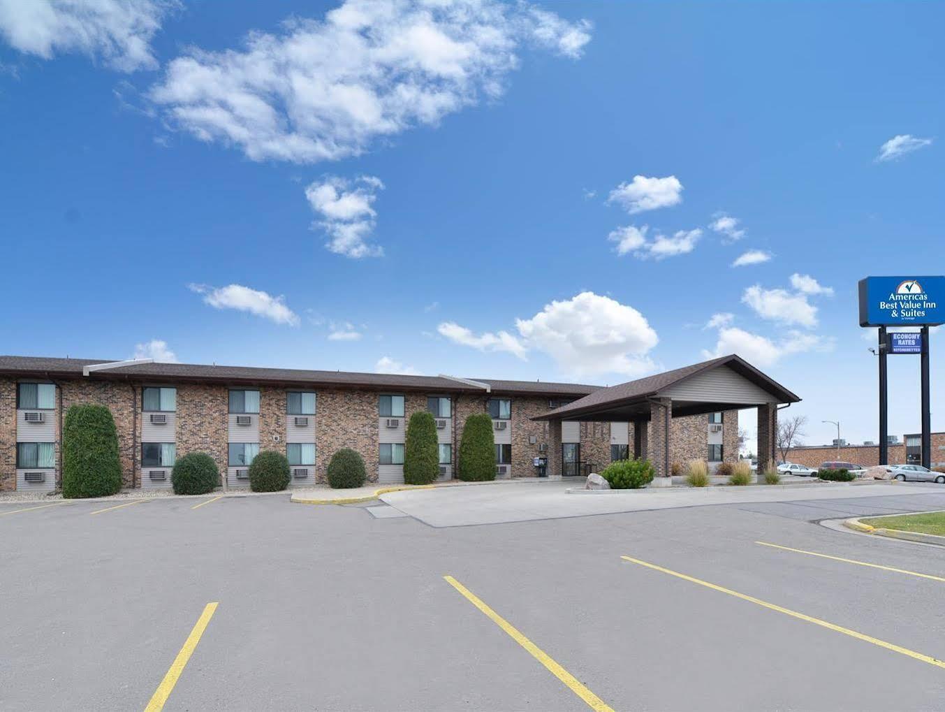 Americas Best Value Inn&Suites Bismarck Exterior foto