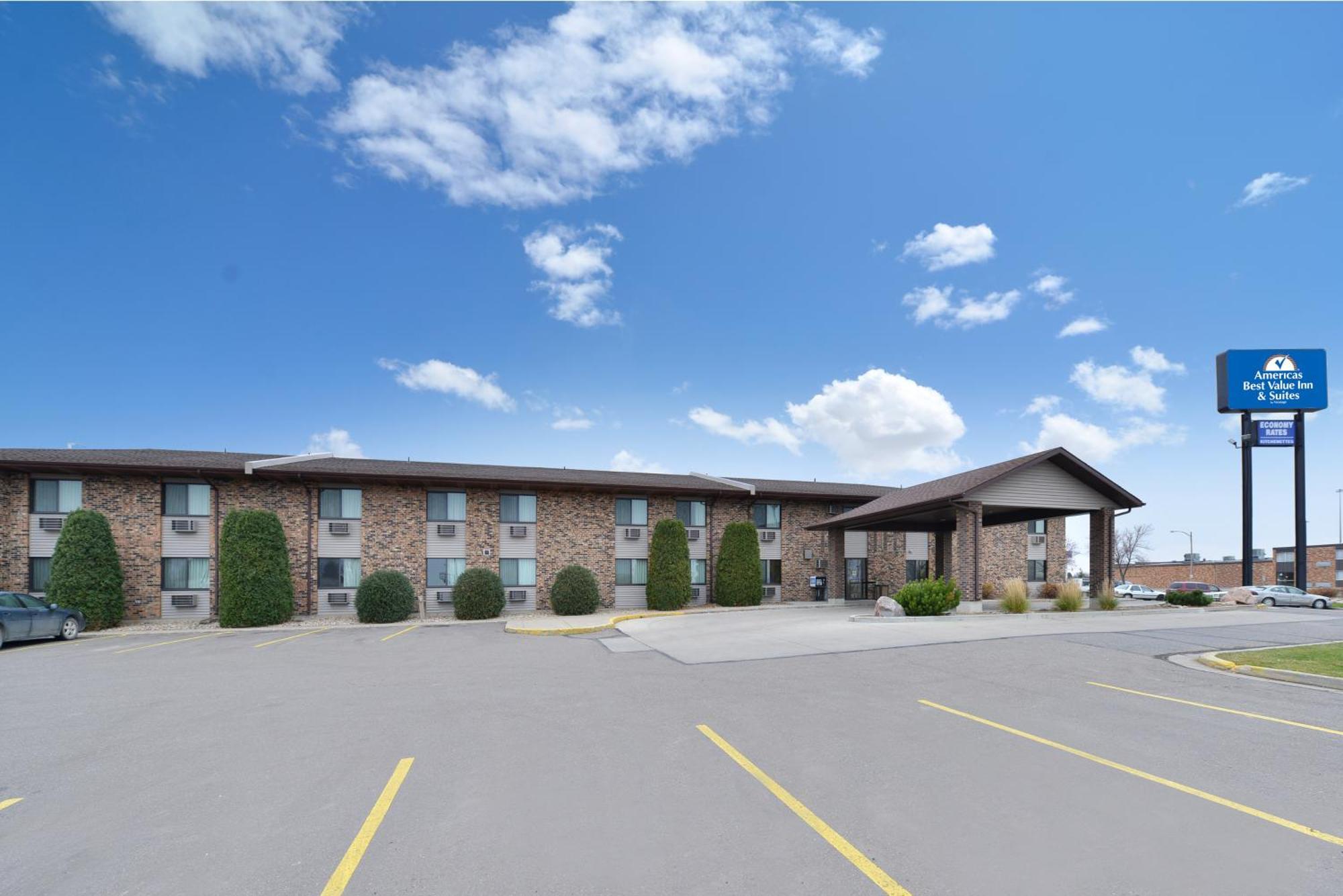 Americas Best Value Inn&Suites Bismarck Exterior foto