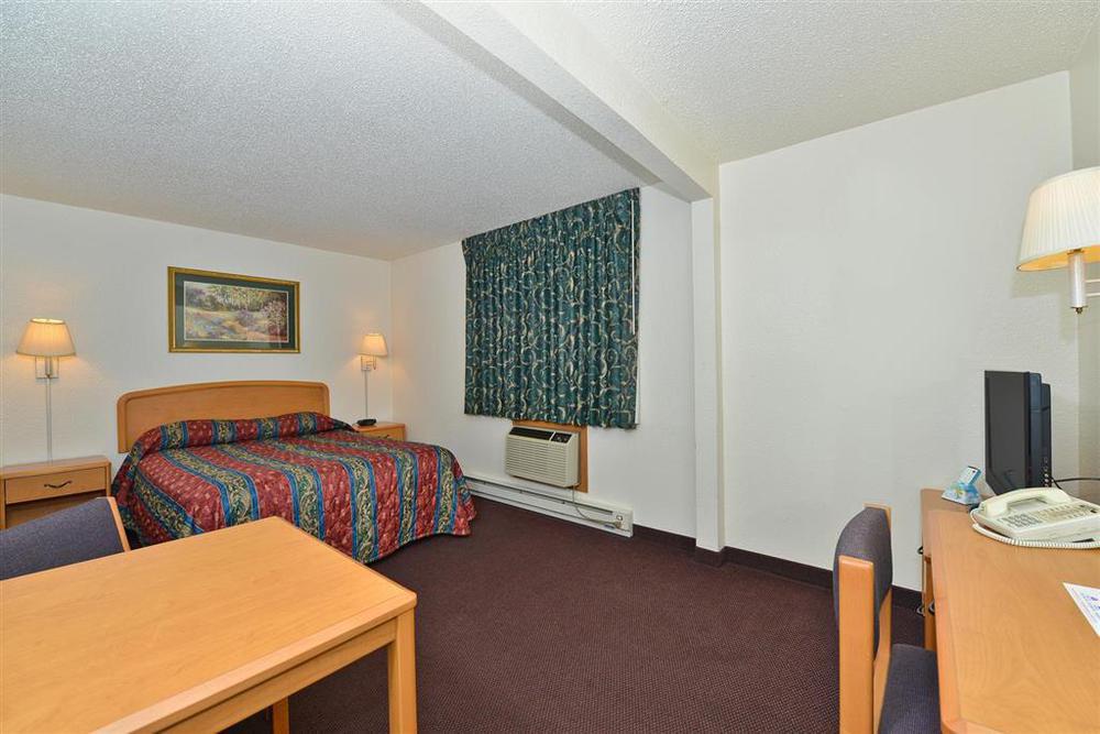 Americas Best Value Inn&Suites Bismarck Zimmer foto